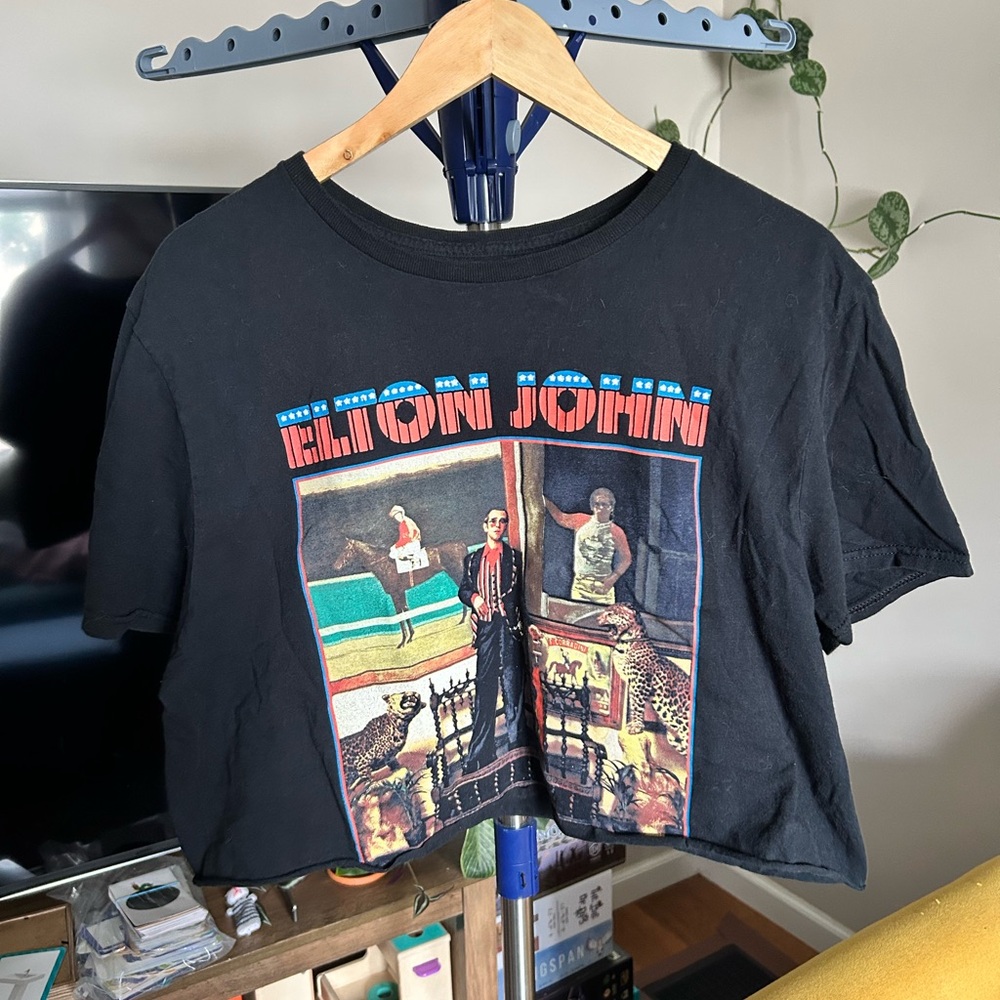 Elton John Cropped Graphic T-Shirt